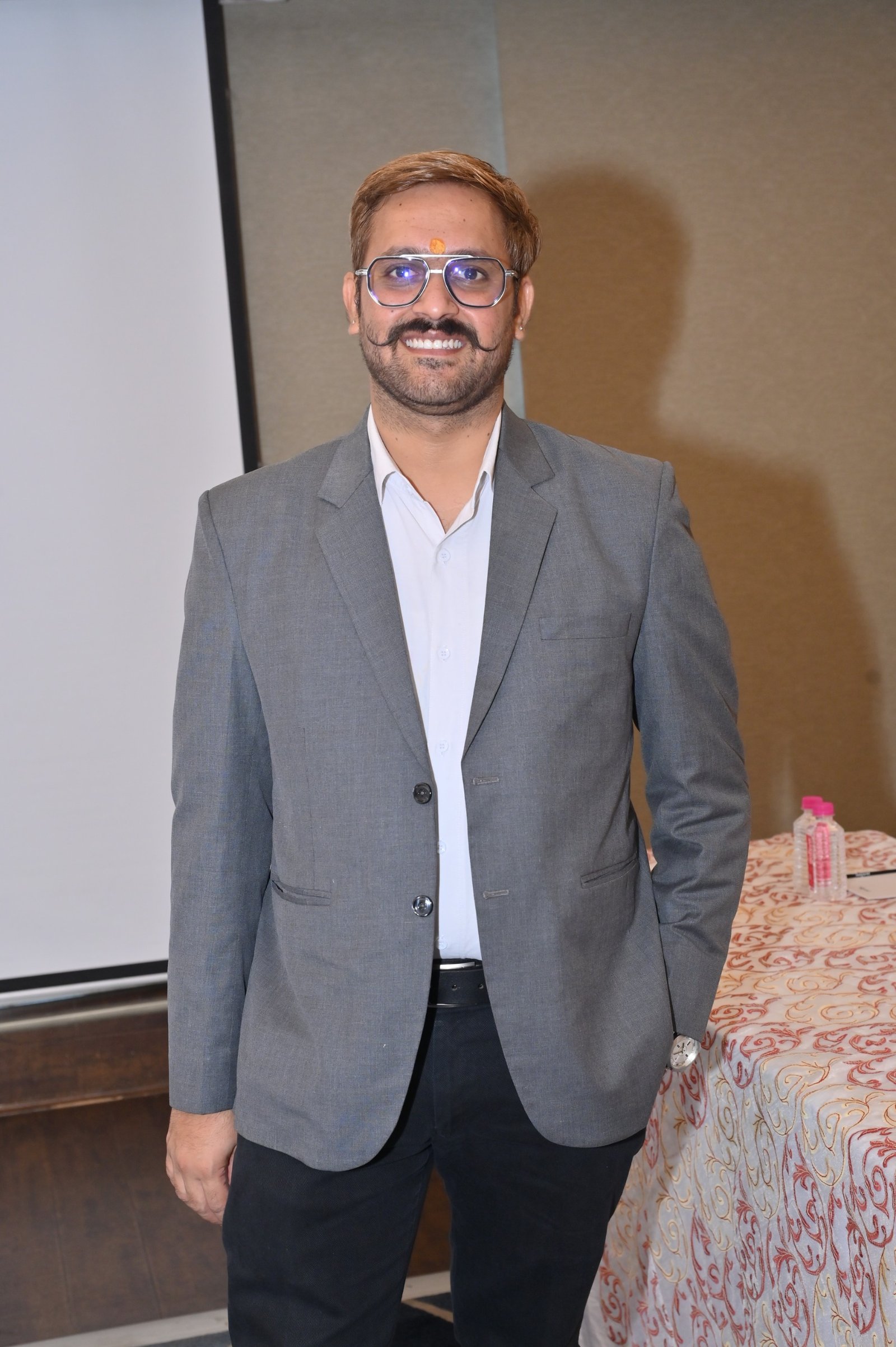 Advocate Mohit Kumar Soni (Maheshwari), Founder of MKS Legal Advisors